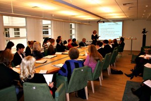 Fullsatt seminarium om naturkosmetik, Konsumentföreningen Stockholm